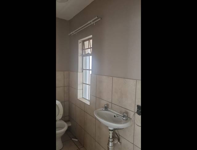 2 BEDROOM TOWNHOUSE FOR SALE IN BRAKPAN NORTH